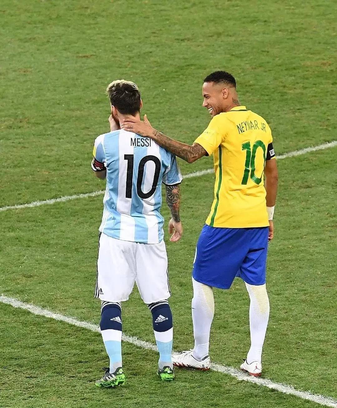 内马尔与90激战IG分钟，重返赛场胜负难料！，Rookie焦点对战再创辉煌时刻的简单介绍