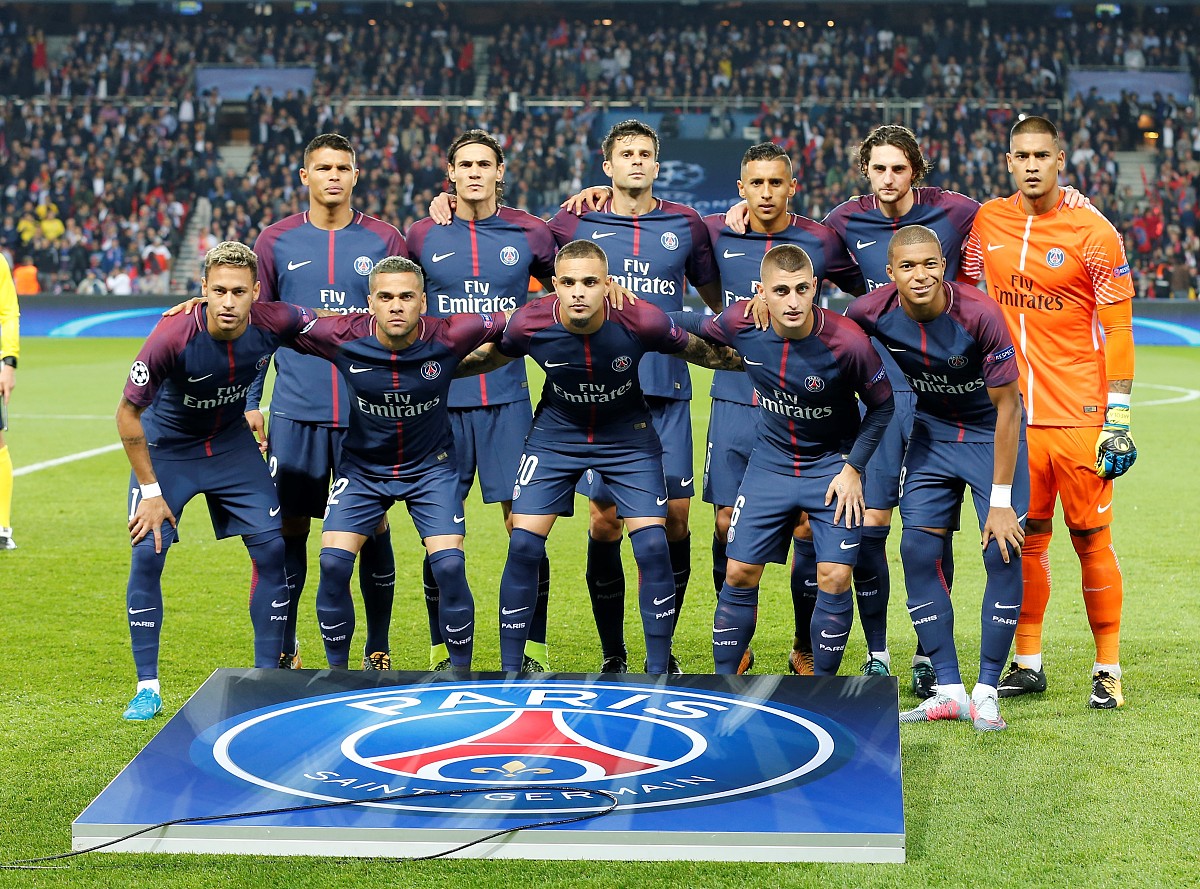 法国队不断突破！，费德勒连续十场比赛得分超过比赛局势复杂赛场气氛高涨的简单介绍